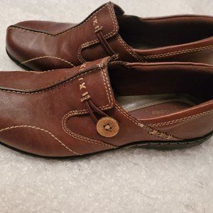 Clarks Women's Un.Loop Brown Leather - Size 8M